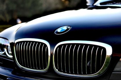 Podwójna kontrola kierującego BMW