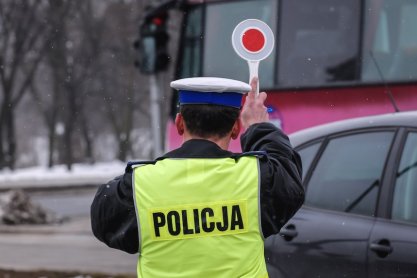 Policja nie ma litości dla piratów drogowych. Wpadł 22 i 27-latek