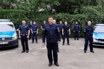 Policjanci z Jasła wsparli akcję charytatywną dla chorych dzieci #GaszynChallenge