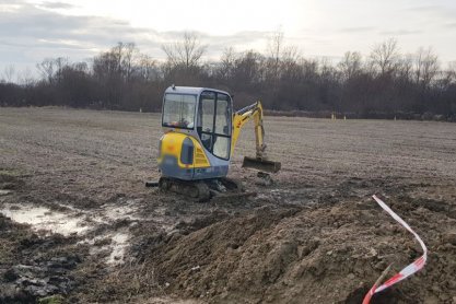 Policjant czujny po służbie. Odnalazł w Warzycach przywłaszczoną koparkę