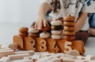 Prezenty w duchu Montessori - co podarować dziecku?