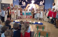 Przedszkolaki kultywują tradycje - Wigilia w PM9 w Jaśle