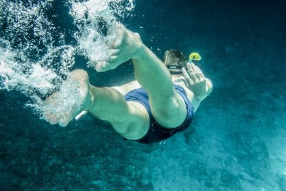 Snorkeling - czym się różni od nurkowania? To warto wiedzieć