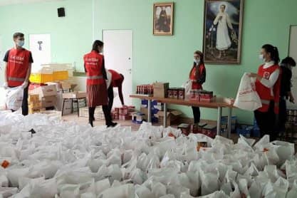 Tysiąc paczek od Caritas na święta Bożego Narodzenia