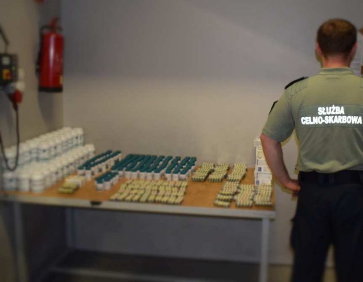 Udaremniony przemyt farmaceutyków Udaremniony przemyt farmaceutyków