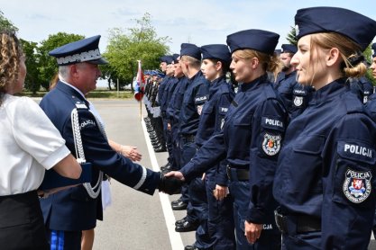 W szeregi policji wstąpiło 50 policjantek i policjantów