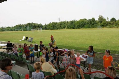 Wakacyjne Teatry Profilaktyczne na osiedlu Rafineria w Jaśle