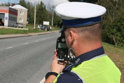 Więcej policyjnych patroli na drogach