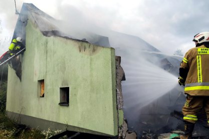 Wybuch i pożar w Bratkowicach. Poszkodowany 70-latek