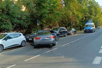 Wypadek na ulicy Hetmańskiej. Dwie osoby w szpitalu