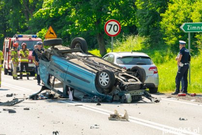 Wypadek w Zimnej Wodzie, zderzenie trzech samochodów [AKTUALIZACJA]