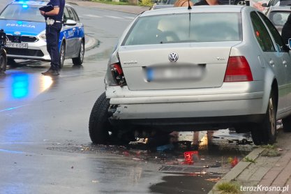 Zderzenie dwóch samochodów na Okrzei