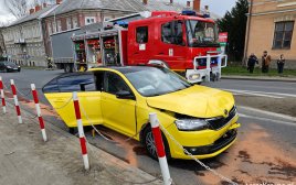 Zderzenie dwóch samochodów w Dukli