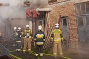 Kołaczyce. Pożar w zakładzie stolarskim