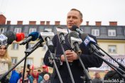 Karol Nawrocki na rynku w Jaśle