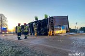 Wypadek samochodu ciężarowego w Krajowicach