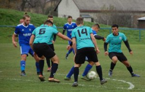 Piłka nożna. V liga krośnieńska. Mecz Tempo Nienaszów - Cosmos Nowotaniec 1-1