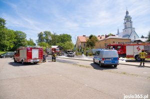 Pożar samochodu w Tarnowcu